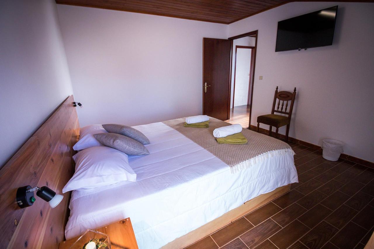 Ponta Delgada Guest House 2 Arrifes Extérieur photo